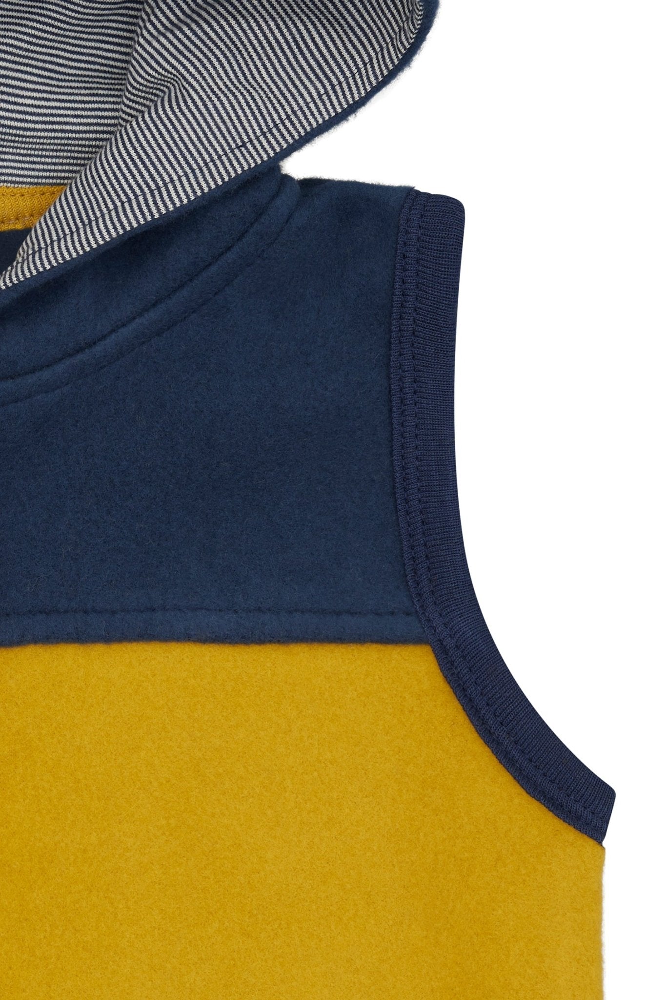 Weste aus Baumwoll-Fleece - loud + proud - 3173-cur-74/80